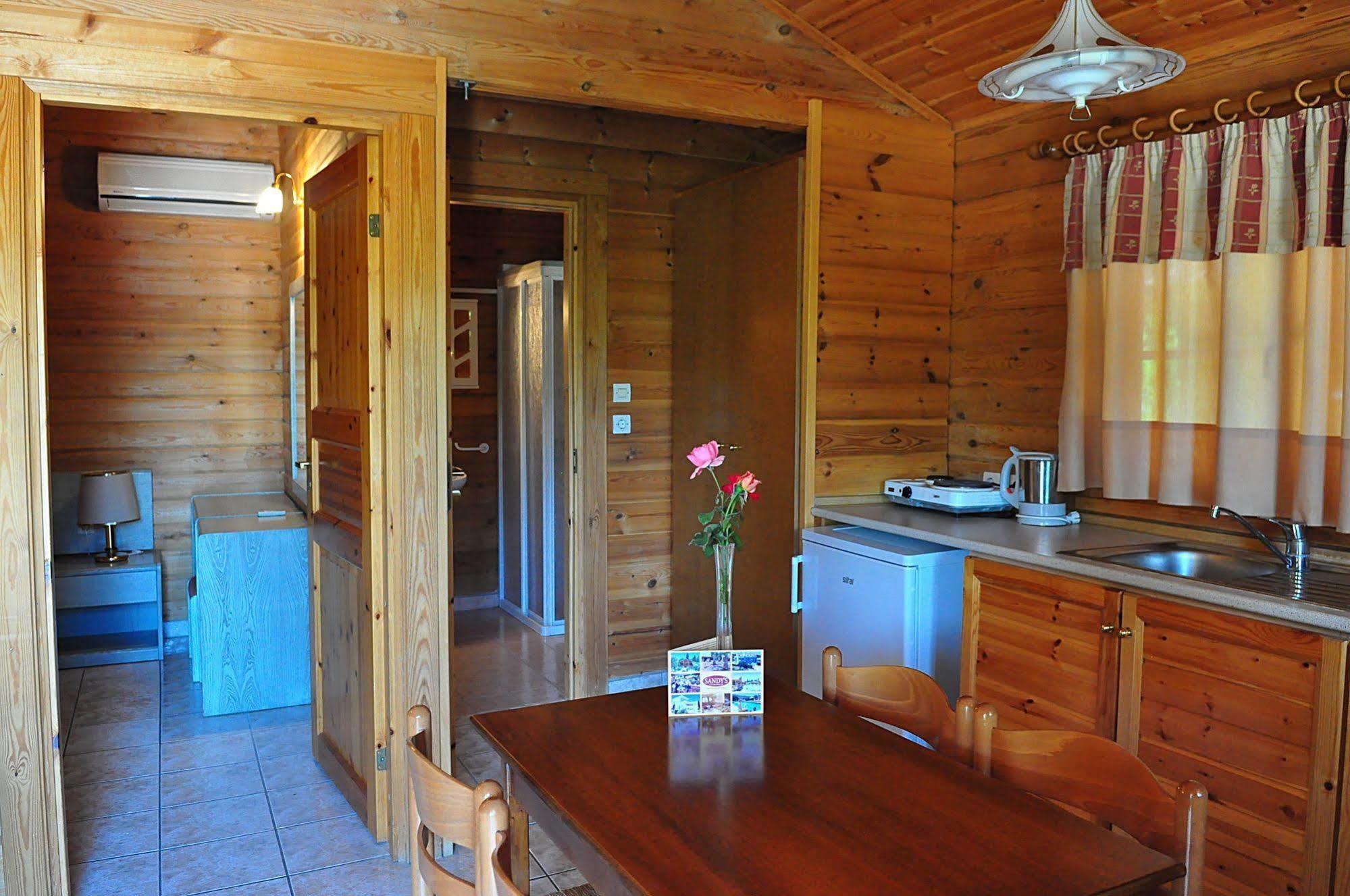 Sandy'S Studios Apartments & Log-Villas Kos-stad Buitenkant foto