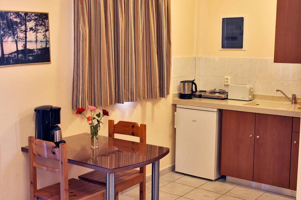 Sandy'S Studios Apartments & Log-Villas Kos-stad Buitenkant foto